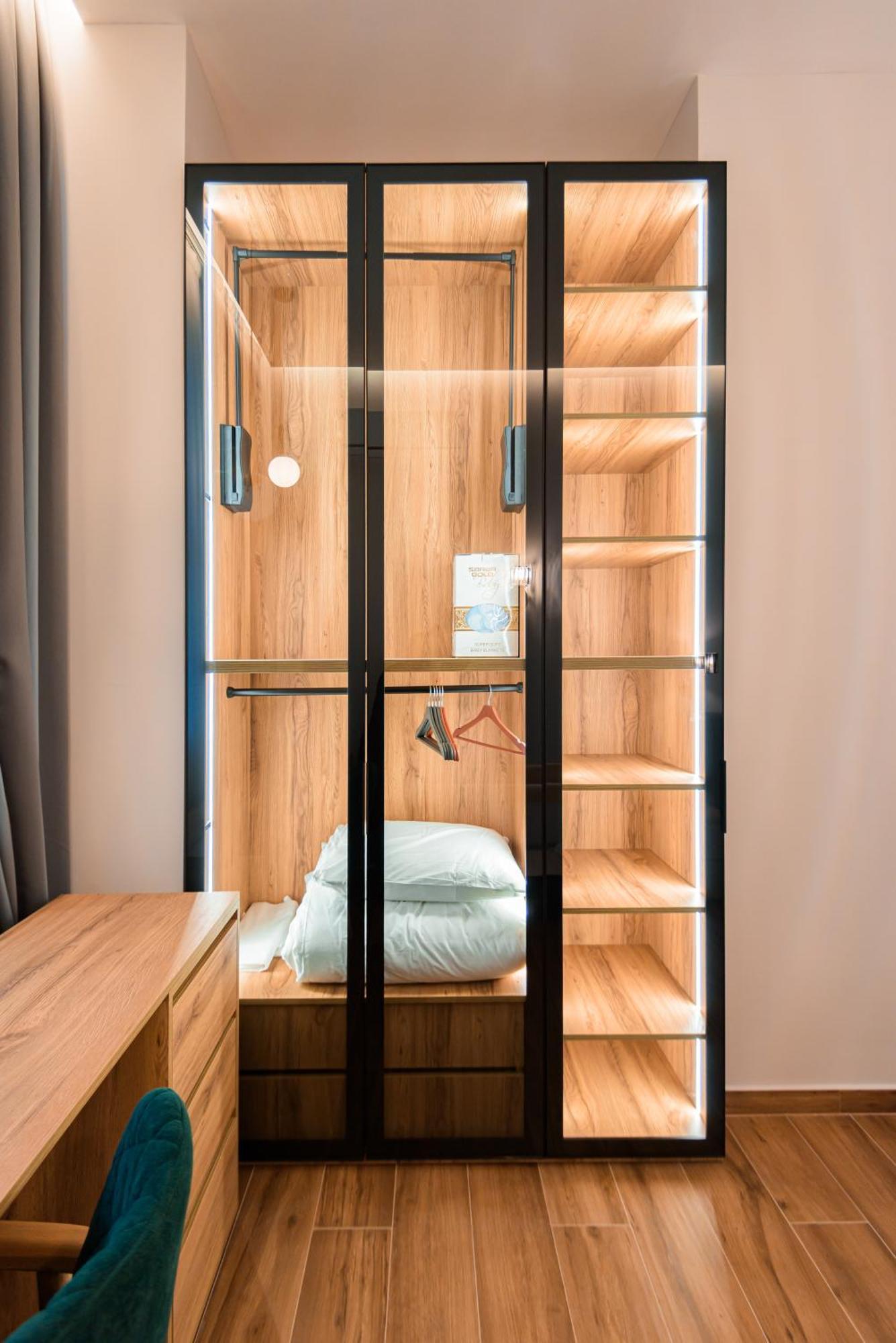 Lux Holidays Durrës Buitenkant foto