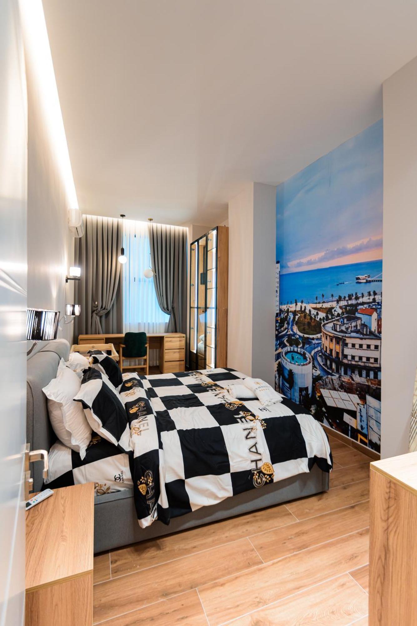 Lux Holidays Durrës Buitenkant foto